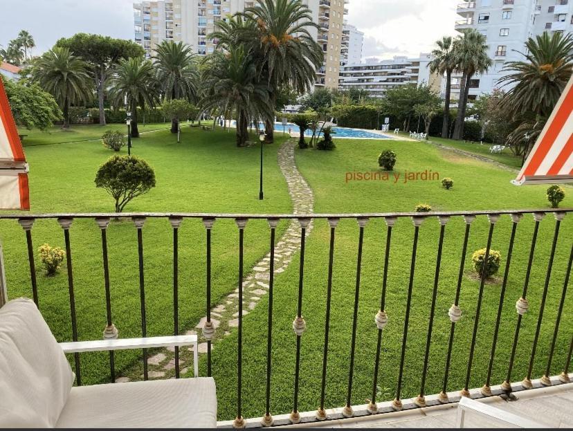 Apartamento Los Carmenes, Playa De Gandia Exteriör bild